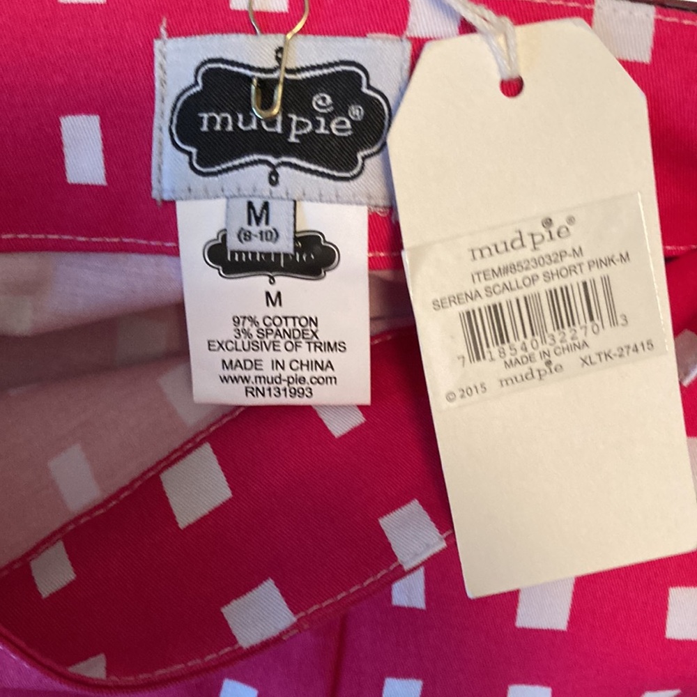 Shorts - Picture 3 of 3